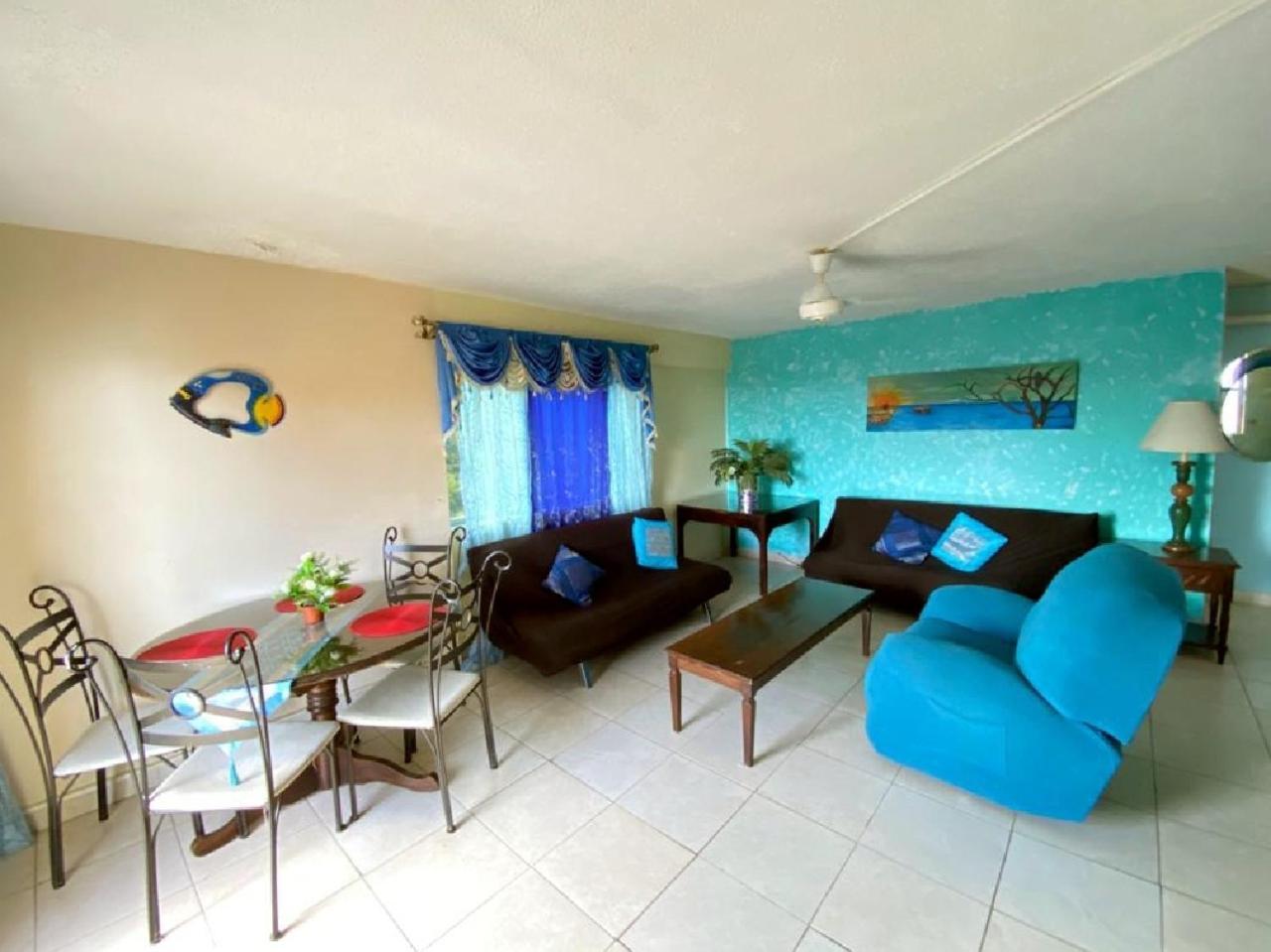 Beach-Side Condos At Turtle Beach Towers Ocho Rios Ruang foto