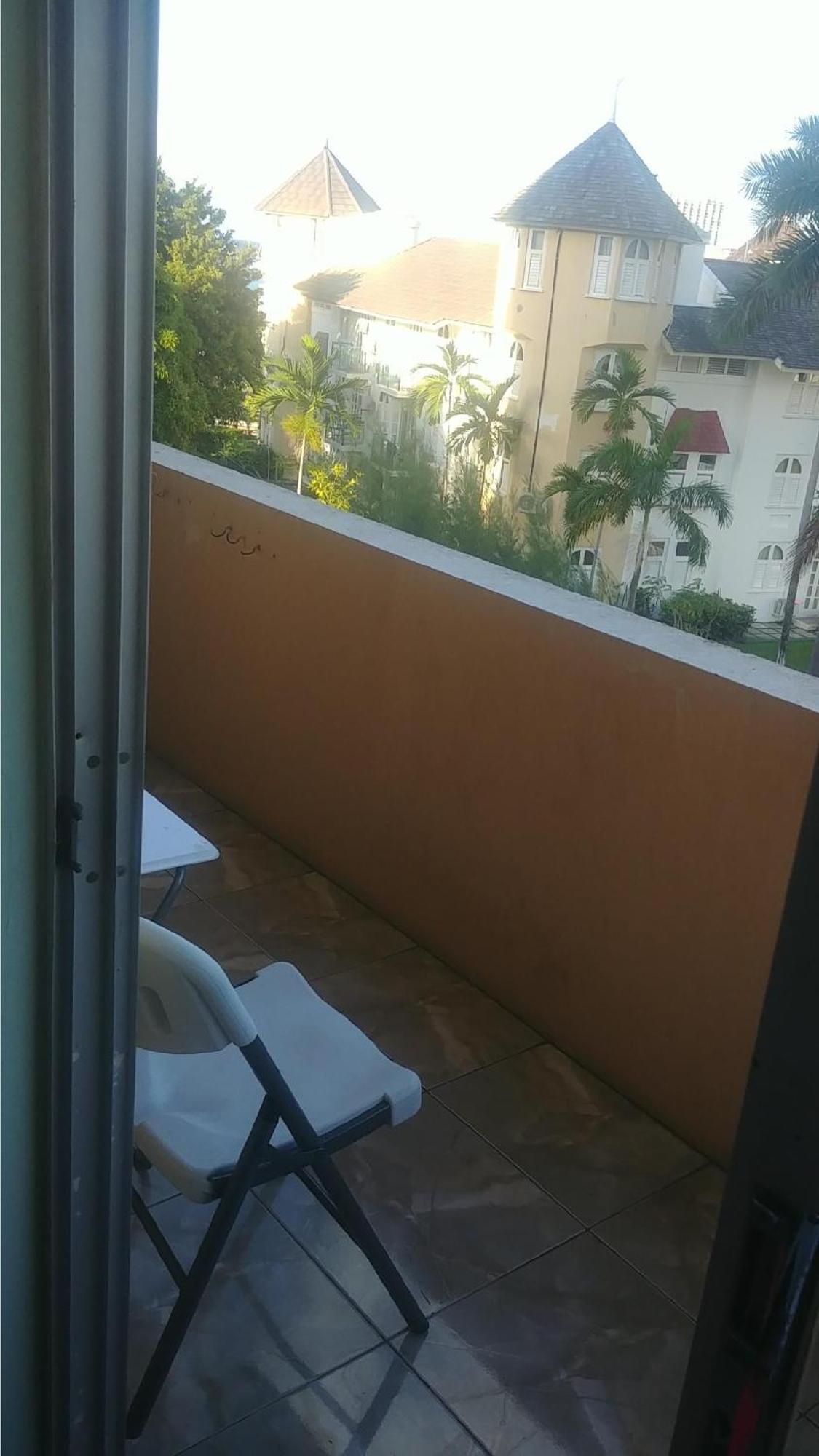 Beach-Side Condos At Turtle Beach Towers Ocho Rios Ruang foto