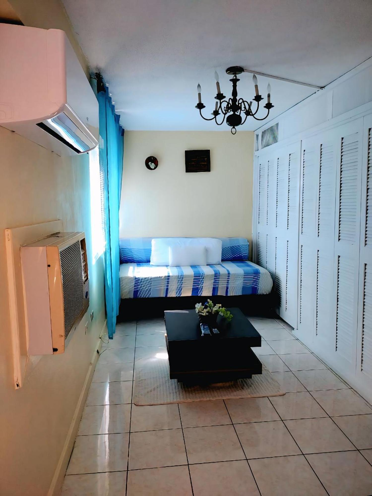 Beach-Side Condos At Turtle Beach Towers Ocho Rios Bagian luar foto